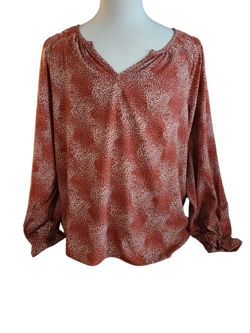 Jessica Simpson V- Neck Rust and White Long Sleeve Ruffled Cuff 2XL Blouse Boho